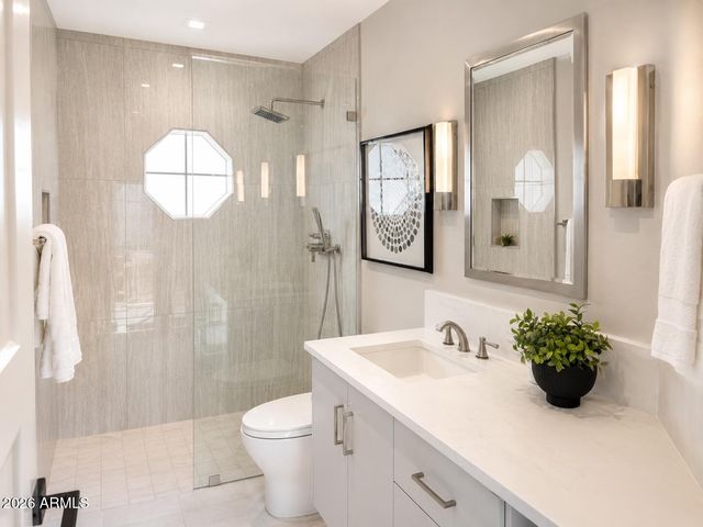 7525 E GAINEY RANCH Road 103, Scottsdale, AZ 85258