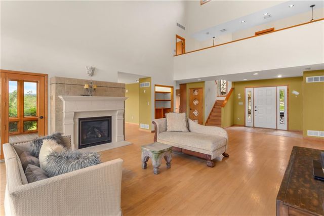 377 Farmhouse Lane, Bushkill Twp, PA 18091
