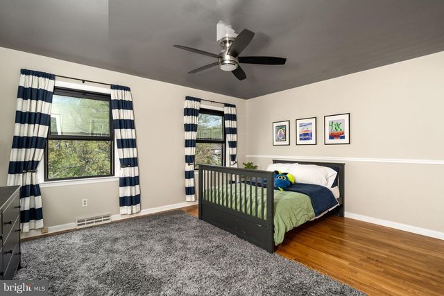 2 WESTERN PINE ST, Pennington, NJ 08534