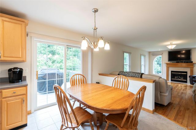 46 Wildflower Ridge, Poughkeepsie, NY 12603