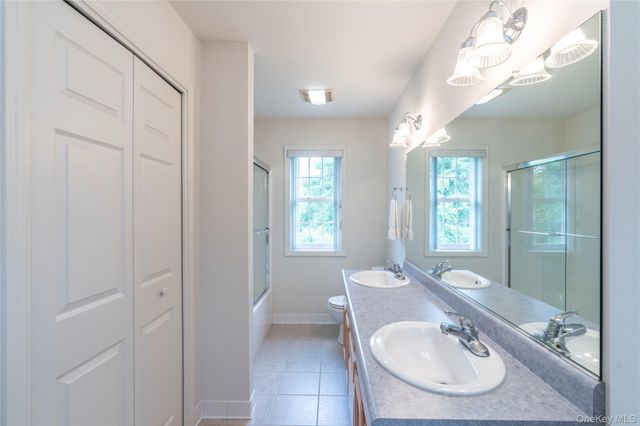 46 Wildflower Ridge, Poughkeepsie, NY 12603
