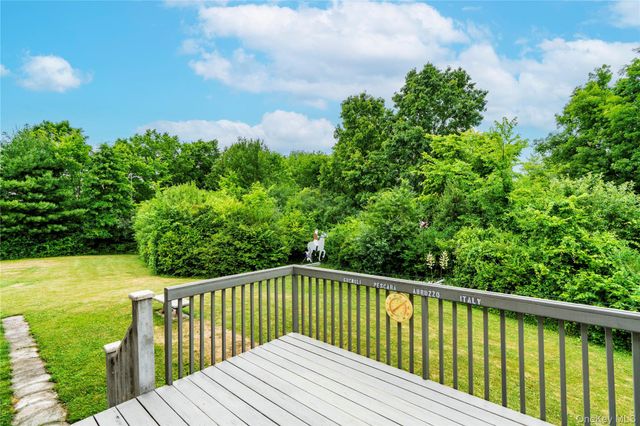 46 Wildflower Ridge, Poughkeepsie, NY 12603