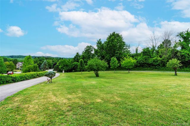 46 Wildflower Ridge, Poughkeepsie, NY 12603