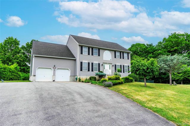 46 Wildflower Ridge, Poughkeepsie, NY 12603