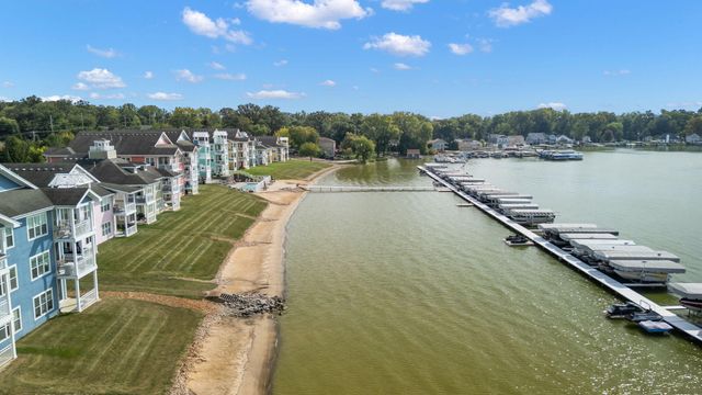 13234 E Lakeshore Drive K-302, Cedar Lake, IN 46303