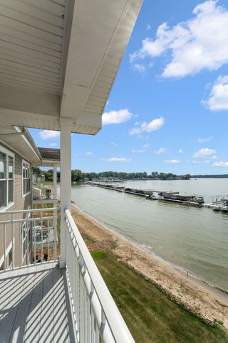 13234 E Lakeshore Drive K-302, Cedar Lake, IN 46303