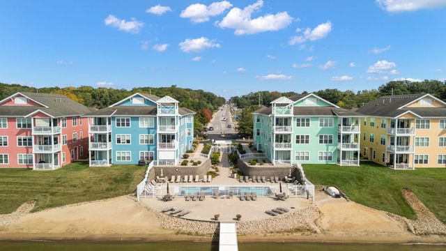 13234 E Lakeshore Drive K-302, Cedar Lake, IN 46303