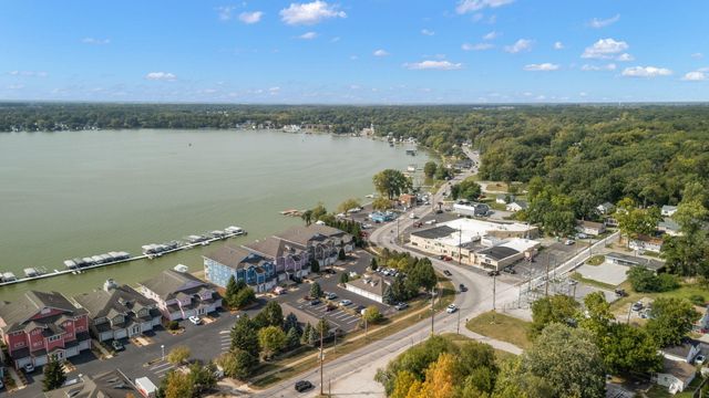 13234 E Lakeshore Drive K-302, Cedar Lake, IN 46303
