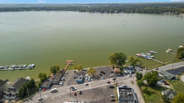 13234 E Lakeshore Drive K-302, Cedar Lake, IN 46303