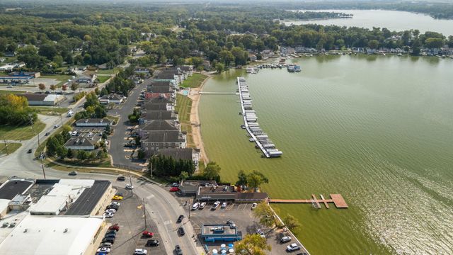 13234 E Lakeshore Drive K-302, Cedar Lake, IN 46303