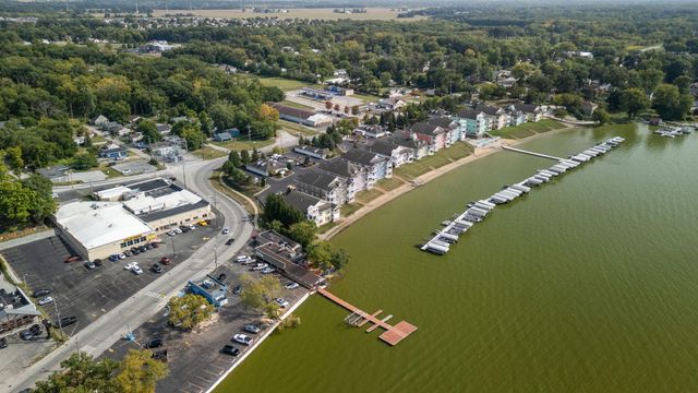 13234 E Lakeshore Drive K-302, Cedar Lake, IN 46303