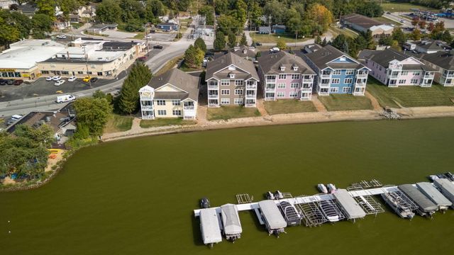 13234 E Lakeshore Drive K-302, Cedar Lake, IN 46303