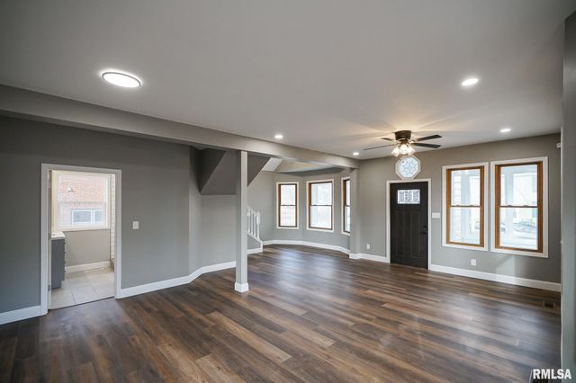 1304 ROYAL Avenue, Pekin, IL 61554