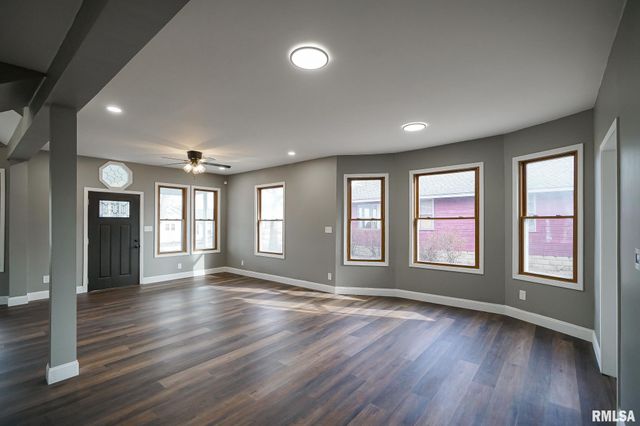 1304 ROYAL Avenue, Pekin, IL 61554