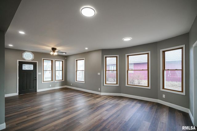 1304 ROYAL Avenue, Pekin, IL 61554