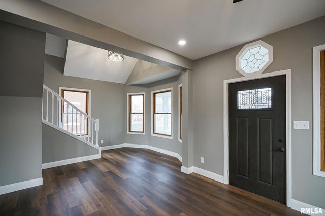 1304 ROYAL Avenue, Pekin, IL 61554