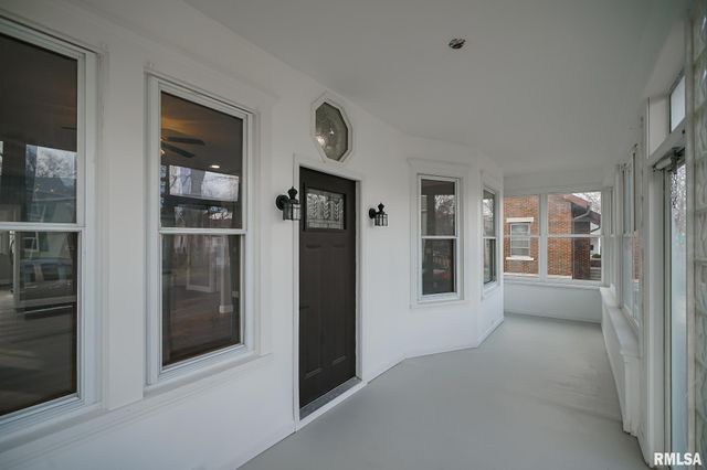 1304 ROYAL Avenue, Pekin, IL 61554