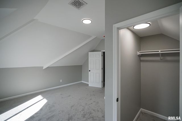 1304 ROYAL Avenue, Pekin, IL 61554