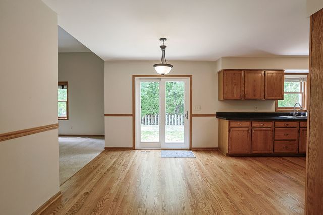 3191 Village Green Drive, Aurora, IL 60504