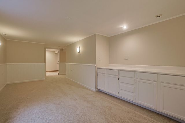 3191 Village Green Drive, Aurora, IL 60504