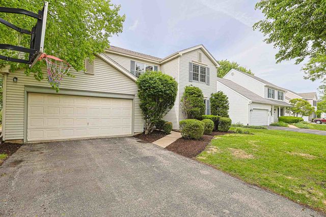 3191 Village Green Drive, Aurora, IL 60504