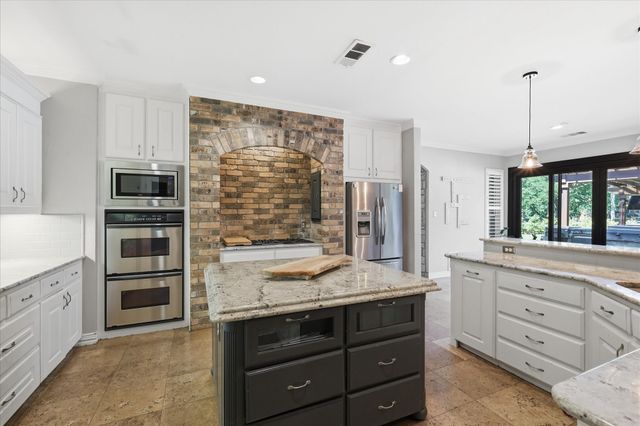 3101 Creek View Drive, Flower Mound, TX 75022