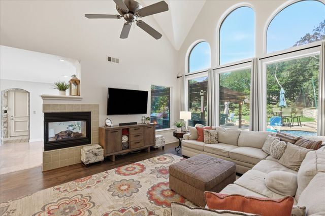 3101 Creek View Drive, Flower Mound, TX 75022