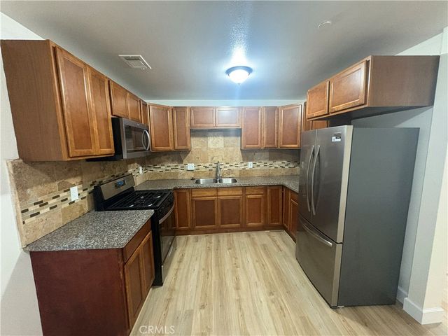 146 W 93rd, Los Angeles, CA 90003