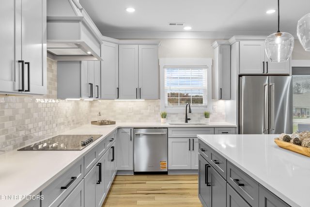 2003 Griffitts Mill Circle, Maryville, TN 37803