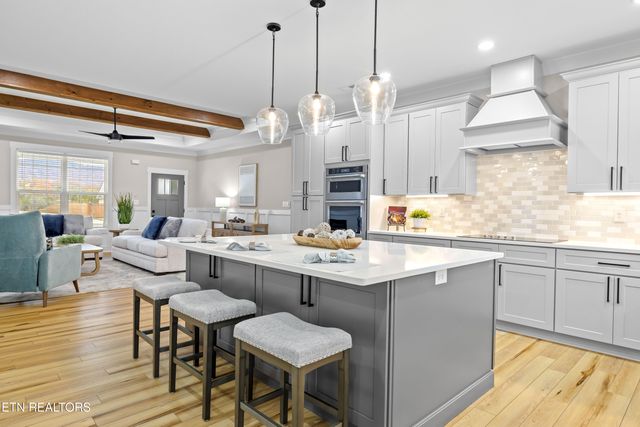 2003 Griffitts Mill Circle, Maryville, TN 37803