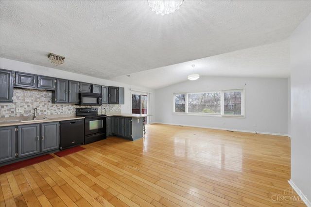 3311 Greenwich Drive, Fairfield, OH 45014