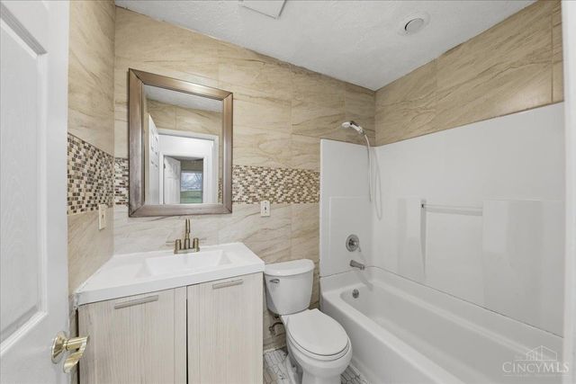 3311 Greenwich Drive, Fairfield, OH 45014