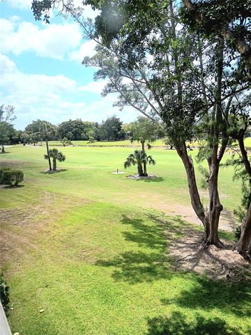 1055 E Country Club Dr 301, Margate, FL 33063