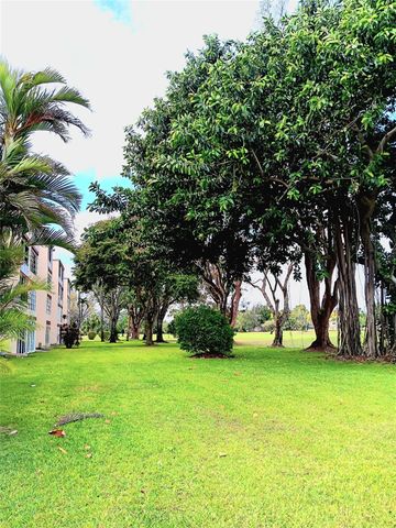 1055 E Country Club Dr 301, Margate, FL 33063