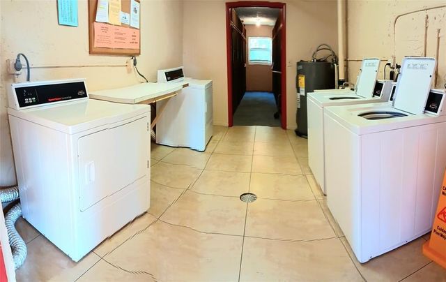 1055 E Country Club Dr 301, Margate, FL 33063