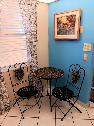 1055 E Country Club Dr 301, Margate, FL 33063