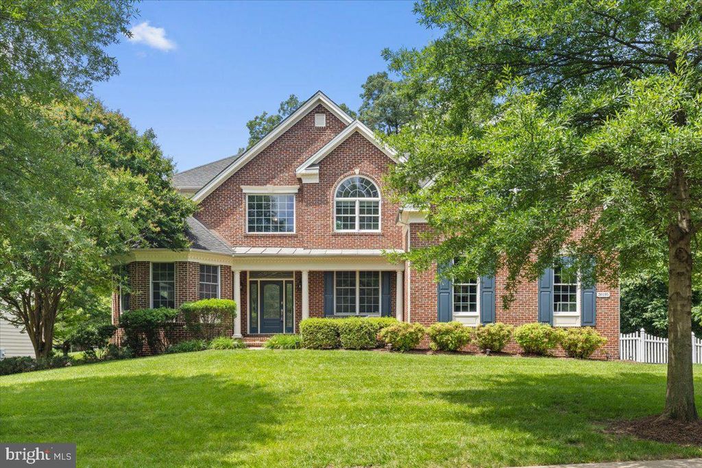 20195 KIAWAH ISLAND DR, Ashburn, VA 20147