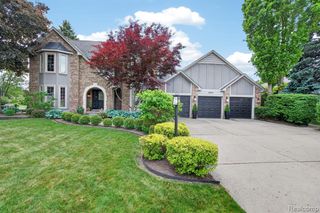 38005 River Bend, Farmington Hills, MI 48335