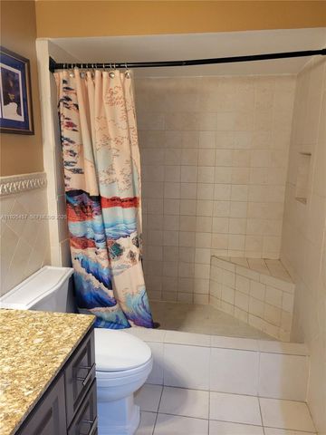 1325 NW 123rd Ter, Pembroke Pines, FL 33026