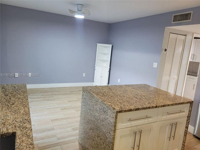 1325 NW 123rd Ter, Pembroke Pines, FL 33026