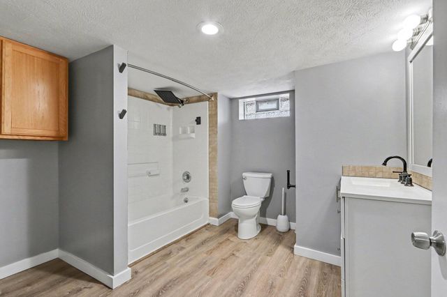 1046 Bronson Avenue, Plainwell City, MI 49080