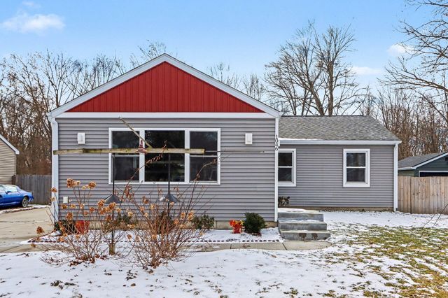 1046 Bronson Avenue, Plainwell City, MI 49080