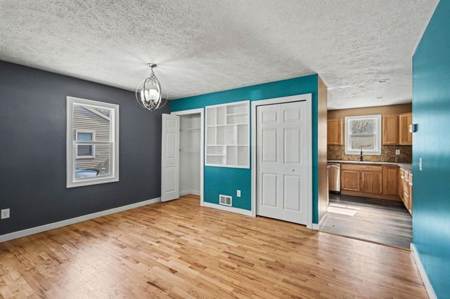 1046 Bronson Avenue, Plainwell City, MI 49080