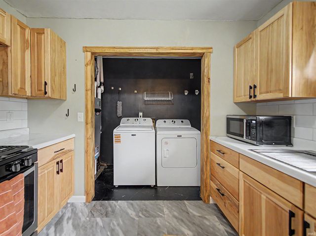 2606 Lexington Road, Evansville, IN 47720