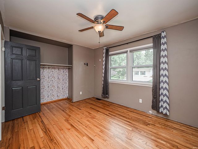2606 Lexington Road, Evansville, IN 47720