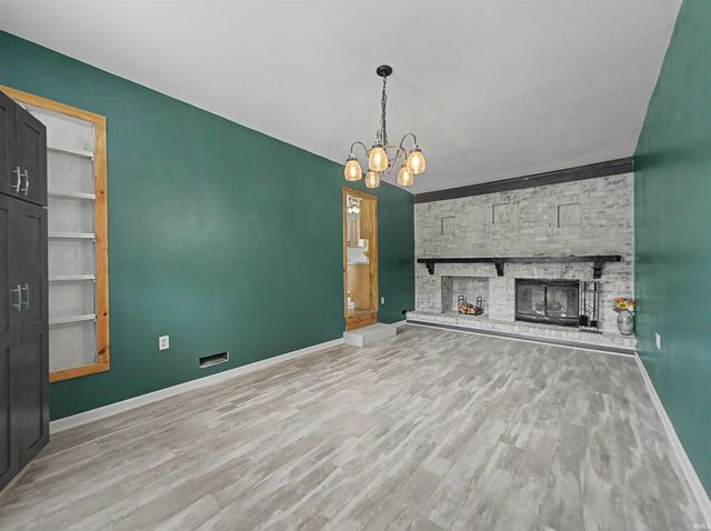 2606 Lexington Road, Evansville, IN 47720