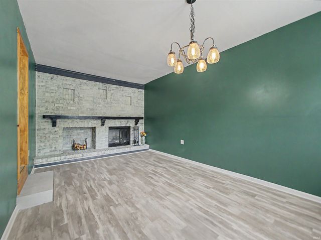 2606 Lexington Road, Evansville, IN 47720
