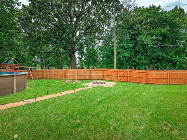 2606 Lexington Road, Evansville, IN 47720