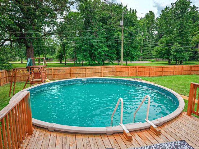 2606 Lexington Road, Evansville, IN 47720