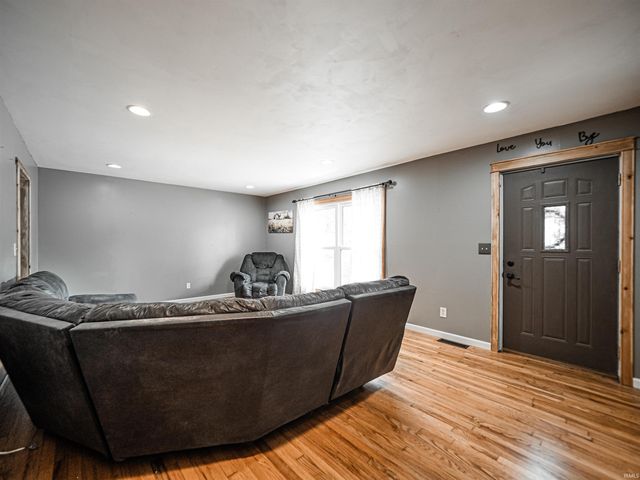 2606 Lexington Road, Evansville, IN 47720